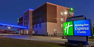 Holiday Inn Express & Suites Tulsa West - Sand Springs