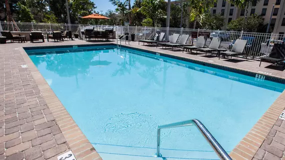 TownePlace Suites Boynton Beach | Florida - Palm Beach - Batı Palm Beach (ve civarı) - Boynton Beach