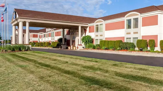 Days Inn and Suites Roseville | Michigan - Detroit (ve civarı) - Roseville