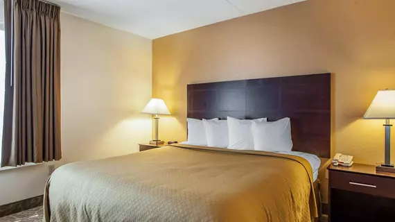 Quality Suites Milwaukee Airport | Wisconsin - Milwaukee (ve civarı) - Milwaukee