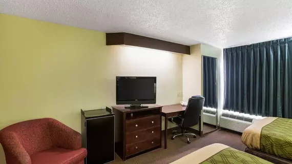 Econo Lodge Inn & Suites Richardson | Teksas - Dallas (ve civarı) - Richardson