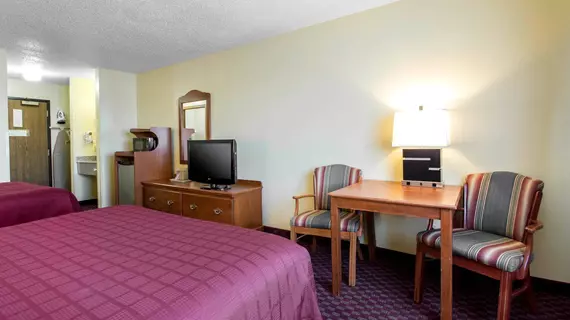 Quality Inn Mineral Point | Wisconsin - Dodgeville (ve civarı) - Mineral Point