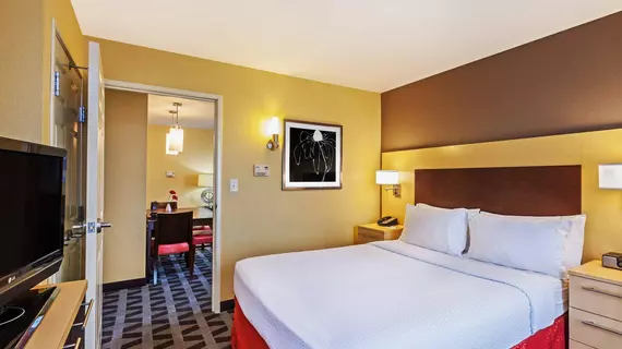 TownePlace Suites by Marriott Tulsa Broken Arrow | Oklahoma - Tulsa (ve civarı) - Broken Arrow