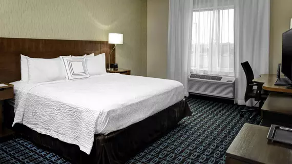 Fairfield Inn and Suites Lansing at Eastwood | Michigan - Lansing (ve civarı) - Lansing