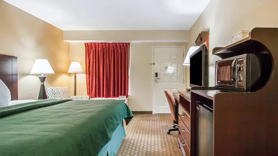 Quality Inn - White House | Tennessee - Nashville-Davidson - Nashville (ve civarı) - White House