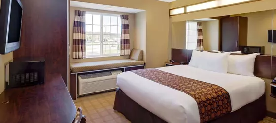 Microtel Inn & Suites by Wyndham Prairie du Chien | Wisconsin - Prairie Du Chien