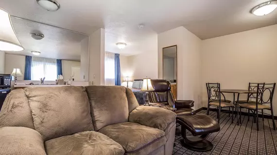 Econo Lodge Inn & Suites Logan | Utah - Logan (ve civarı) - Logan