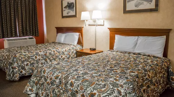 Econo Lodge Kent | Ohio - Summit İlçesi - Akron (ve civarı) - Kent