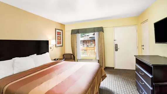 Days Inn & Suites Downtown Gatlinburg Parkway | Tennessee - Gatlinburg - Pigeon Forge (ve civarı) - Gatlinburg