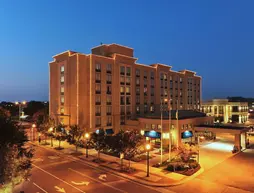 Hilton Garden Inn Virginia Beach Town Center | Virginia - Norfolk - Virginia Beach (ve civarı) - Virginia Beach