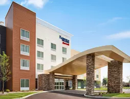 Fairfield Inn & Suites Akron Fairlawn | Ohio - Summit İlçesi - Akron (ve civarı) - Akron - Montrose - Montrose-Ghent