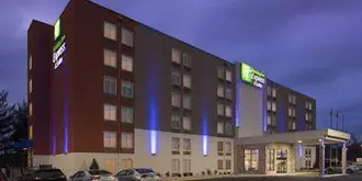 Holiday Inn Express & Suites College Park-University Area