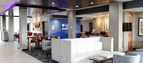 HOLIDAY INN EXPRESS & SUITES ALABASTER | Alabama - Birmingham (ve civarı) - Alabaster