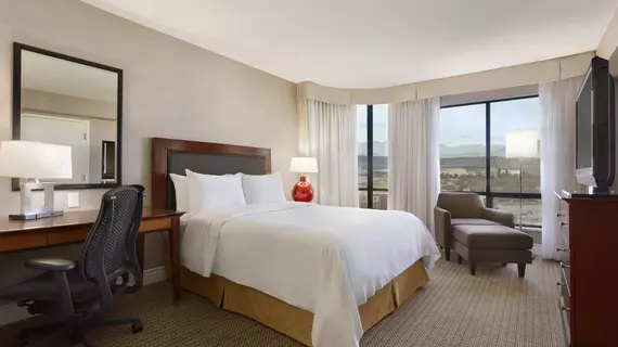 Hilton Vancouver Airport | Britanya Kolombiyası - Vancouver (ve civarı) - Richmond - Richmond Kent Merkezi