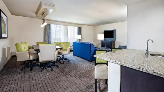 Holiday Inn Hotel Bedford DFW Airport Area | Teksas - Dallas (ve civarı) - Bedford