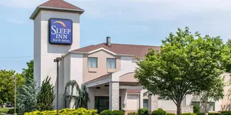 Sleep Inn & Suites Lancaster County