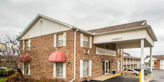 Econo Lodge Inn & Suites Lake Of The Ozarks