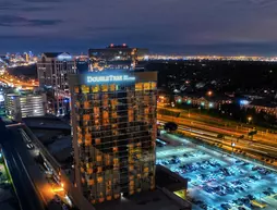 DoubleTree by Hilton Hotel Dallas Campbell Centre