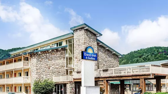 Days Inn & Suites Downtown Gatlinburg Parkway | Tennessee - Gatlinburg - Pigeon Forge (ve civarı) - Gatlinburg