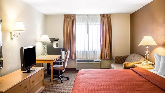 Quality Inn Elyria | Ohio - Cleveland (ve civarı) - Elyria