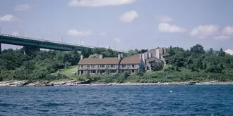 Wyndham Newport Overlook