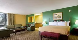 Days Inn & Suites Duncan | Güney Karolayna - Greenville - Spartanburg (ve civarı) - Duncan