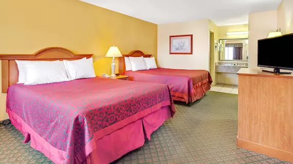 Days Inn Boerne | Teksas - San Antonio (ve civarı) - Boerne