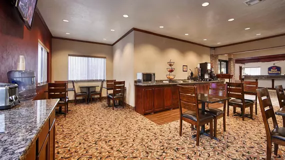 Best Western Edmond Inn & Suites | Oklahoma - Oklahoma City (ve civarı) - Edmond