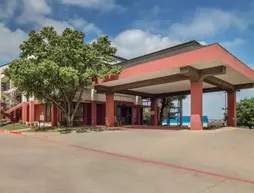 Quality Inn and Suites Cattle Baron | Teksas - Fort Worth (ve civarı) - Fort Worth