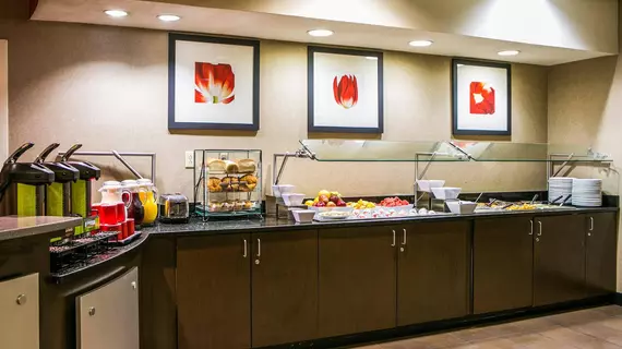 Cambria Hotel & Suites Appleton | Wisconsin - Appleton