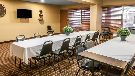 SUBURBAN EXTENDED STAY HOTEL EAST | New Mexico - Albuquerque (ve civarı) - Albuquerque