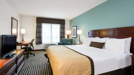 BAYMONT INN & SUITES DENVER IN | Kolorado - Denver (ve civarı) - Denver