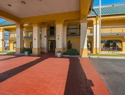 Quality Inn & Suites Civic Center | Güney Karolayna - Florence (ve civarı) - Florence