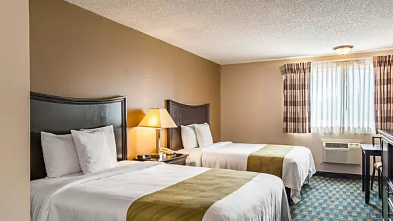 Quality Inn & Suites Pacific | Washington - Tacoma (ve civarı) - Pacific