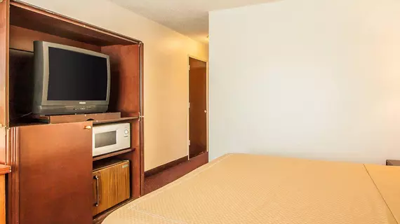 Rodeway Inn and Suites Portland | Oregon - Portland (ve civarı) - Portland