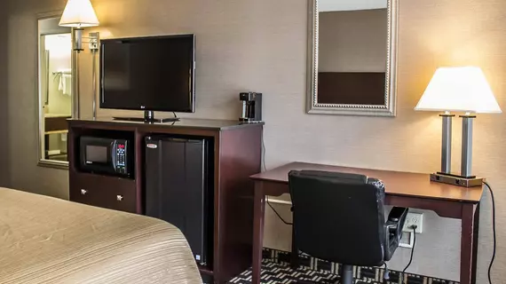 Quality Inn & Conference Center Akron | Ohio - Summit İlçesi - Akron (ve civarı) - Akron