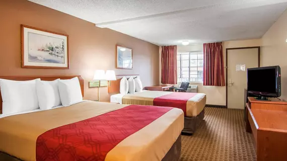 Econo Lodge Inn & Suites | Oregon - Portland (ve civarı) - Hillsboro