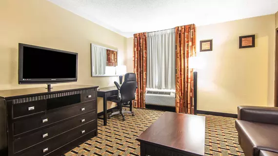 Comfort Inn & Suites Cleveland | Tennessee - Chattanooga (ve civarı) - Cleveland