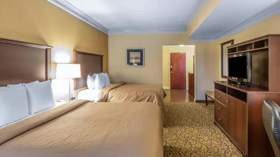 Clarion Inn Dollywood Area | Tennessee - Gatlinburg - Pigeon Forge (ve civarı) - Pigeon Forge