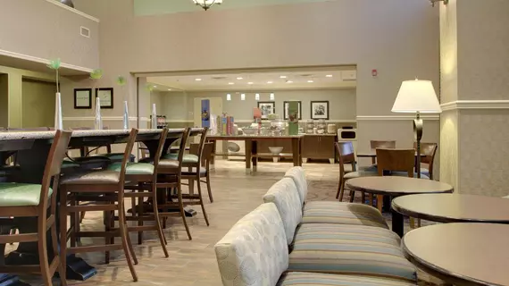 Hampton Inn & Suites Grafton | Wisconsin - Milwaukee (ve civarı) - Grafton