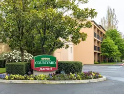 Courtyard Portland Hillsboro | Oregon - Portland (ve civarı) - Hillsboro - Tanasbourne