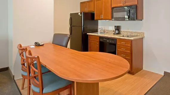 Candlewood Suites Houston - Kingwood | Teksas - Houston (ve civarı) - Kingwood