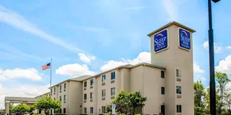 SLEEP INN & SUITES