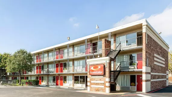 Econo Lodge Airport I-35 North | Teksas - Dallas (ve civarı) - Farmers Branch