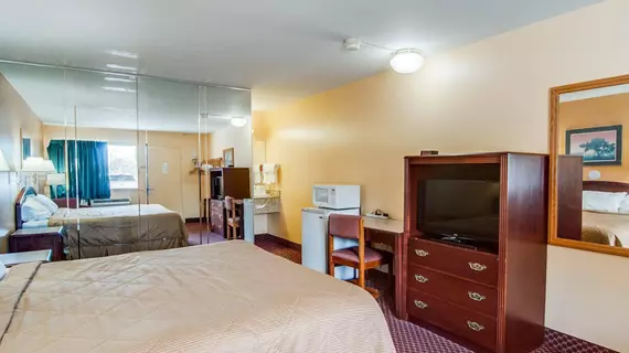 Econo Lodge Near Bluefield College | Batı Virginia - Princeton (ve civarı) - Bluefield