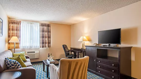 Quality Inn & Suites Pacific | Washington - Tacoma (ve civarı) - Pacific