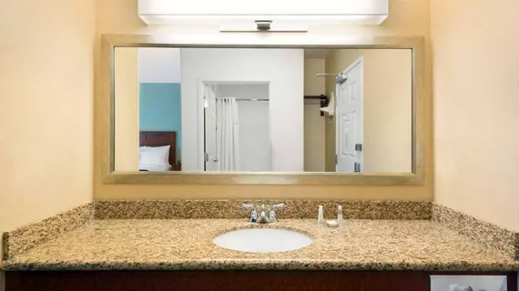 BAYMONT INN & SUITES DENVER IN | Kolorado - Denver (ve civarı) - Denver