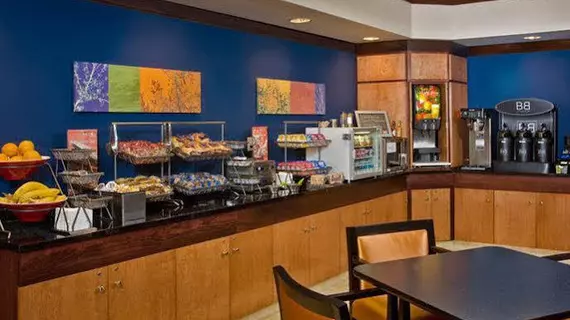 Fairfield Inn & Suites by Marriott San Antonio North/Stone Oak | Teksas - San Antonio (ve civarı) - San Antonio