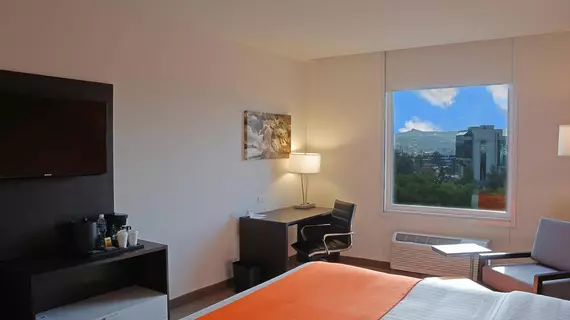 HOLIDAY INN EXPRESS TEGUCIGALPA | Francisco Morazan (bölge) - Tegucigalpa