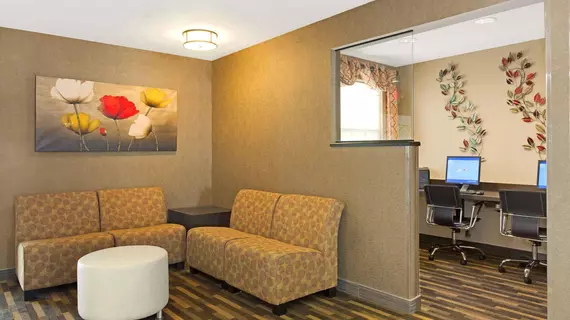 Hawthorn Suites by Wyndham Cincinnati | Ohio - Cincinnati (ve civarı) - Cincinnati - Sharonville